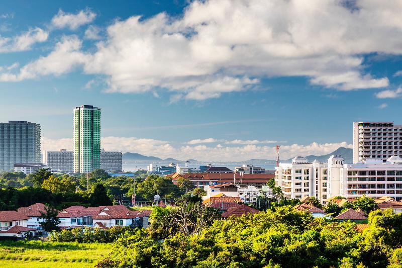 The Rizin Hotel Pattaya Exterior photo